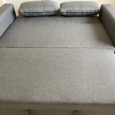 公寓 With Balcony, Wifi, Ac, 5 Min Walk To The
