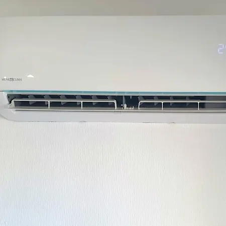 With Balcony, Wifi, Ac, 5 Min Walk To The 公寓 托雷维耶哈