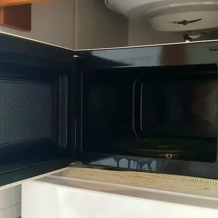 With Balcony, Wifi, Ac, 5 Min Walk To The 托雷维耶哈